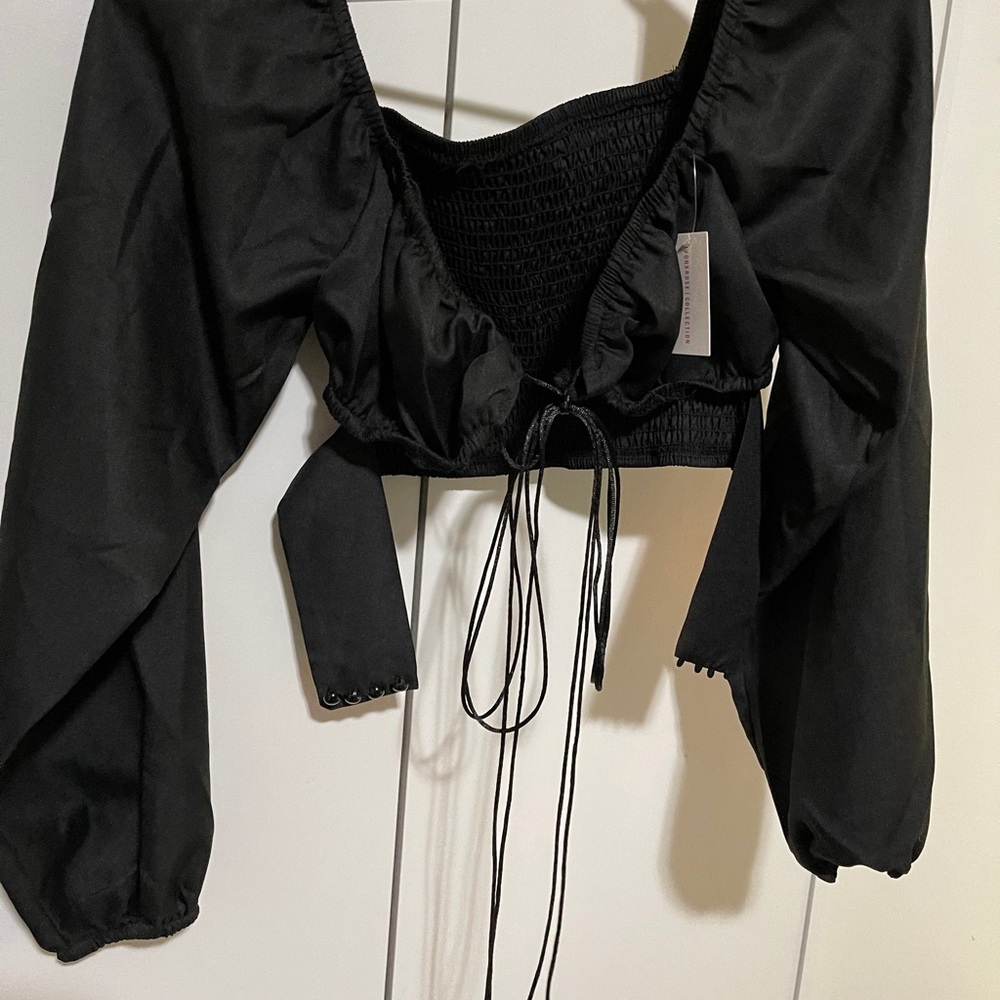 Black Tie Front Top